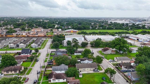 5537 Margarita Street, Houston, TX 77020