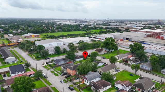 5537 Margarita Street, Houston, TX 77020