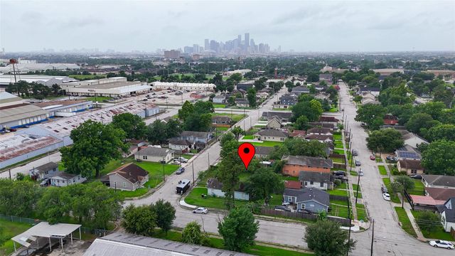 5537 Margarita Street, Houston, TX 77020