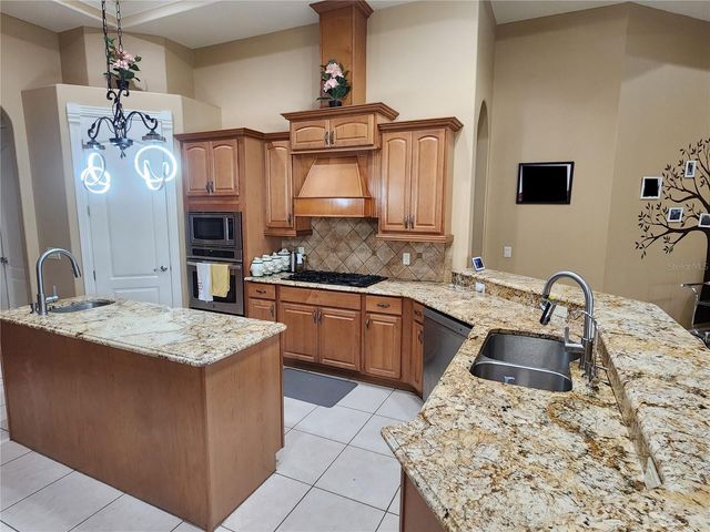 2656 WYNDSOR OAKS WAY, Winter Haven, FL 33884