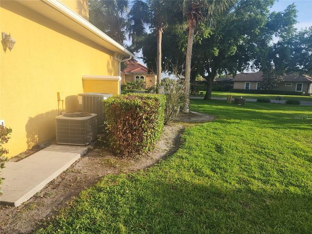2656 WYNDSOR OAKS WAY, Winter Haven, FL 33884
