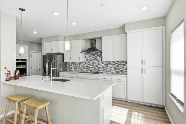 220 Waters Park Circle 101, San Mateo, CA 94403