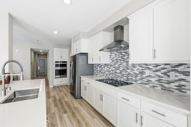 220 Waters Park Circle 101, San Mateo, CA 94403