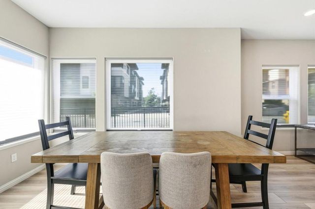 220 Waters Park Circle 101, San Mateo, CA 94403