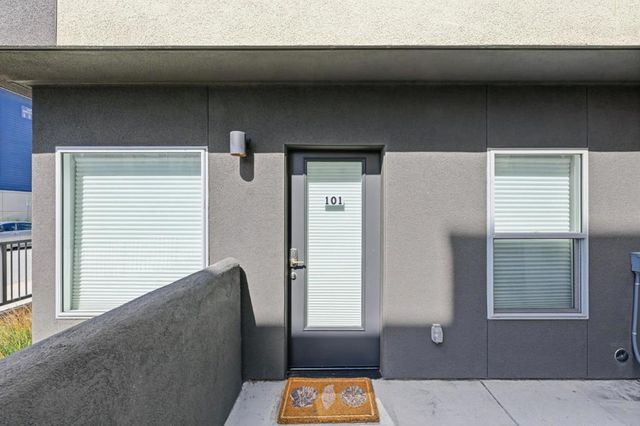 220 Waters Park Circle 101, San Mateo, CA 94403