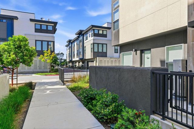 220 Waters Park Circle 101, San Mateo, CA 94403