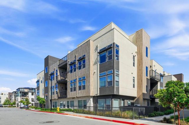 220 Waters Park Circle 101, San Mateo, CA 94403