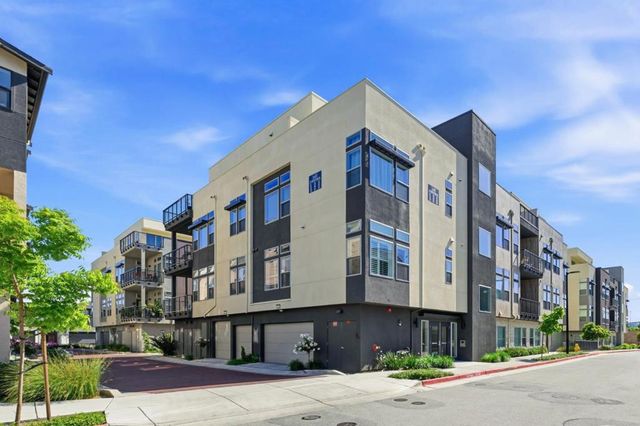 220 Waters Park Circle 101, San Mateo, CA 94403
