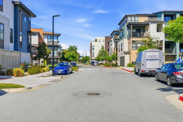 220 Waters Park Circle 101, San Mateo, CA 94403
