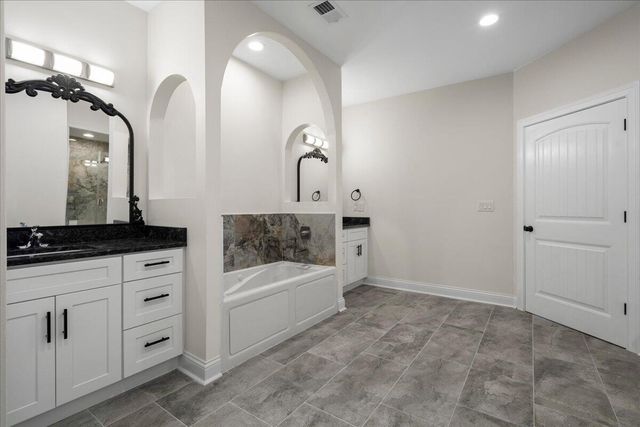 417 Weston Park, Lexington, KY 40515
