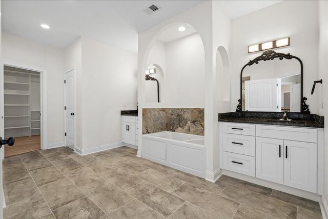 417 Weston Park, Lexington, KY 40515