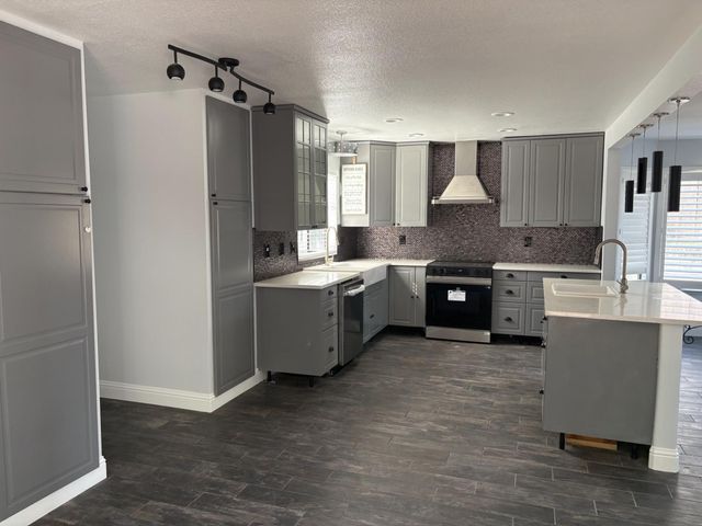 8111 Aztec, Antelope, CA 95843