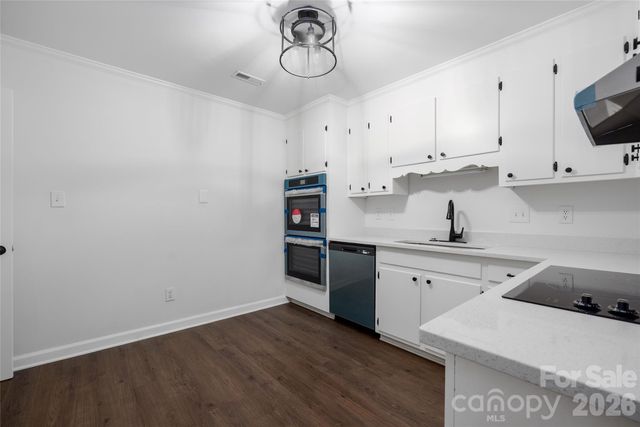 7226 Quail Meadow Lane, Charlotte, NC 28210