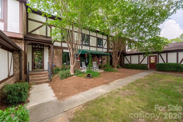 7226 Quail Meadow Lane, Charlotte, NC 28210