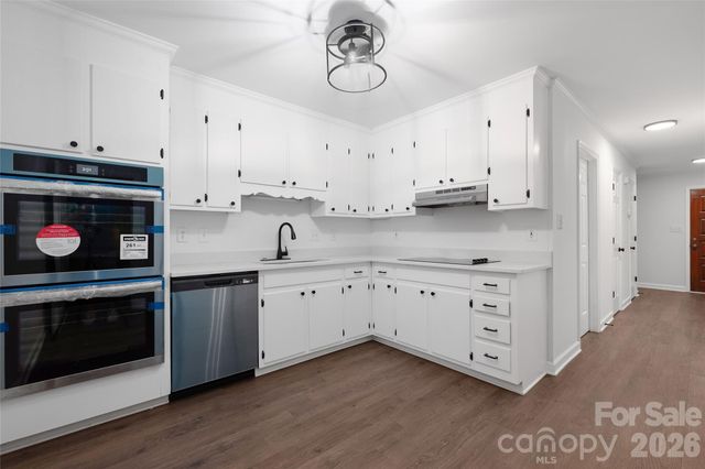 7226 Quail Meadow Lane, Charlotte, NC 28210