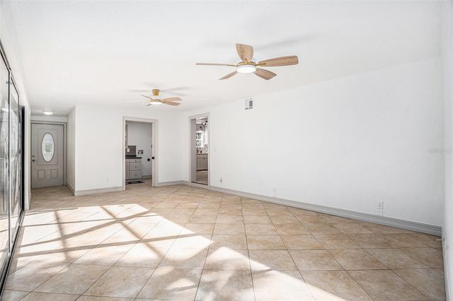 403 E CAROLINA AVENUE, Plant City, FL 33563