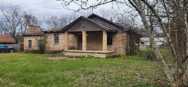 205 Hollywood Street, Arp, TX 75750