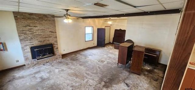 205 Hollywood Street, Arp, TX 75750