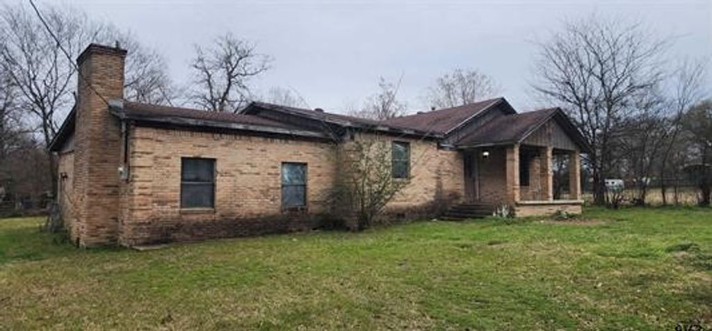 205 Hollywood Street, Arp, TX 75750