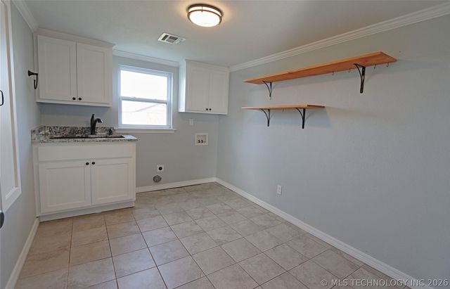 25437 E 690 Road, Wagoner, OK 74467