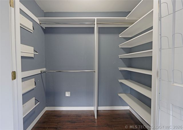 25437 E 690 Road, Wagoner, OK 74467