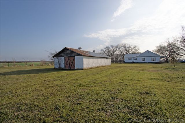 25437 E 690 Road, Wagoner, OK 74467