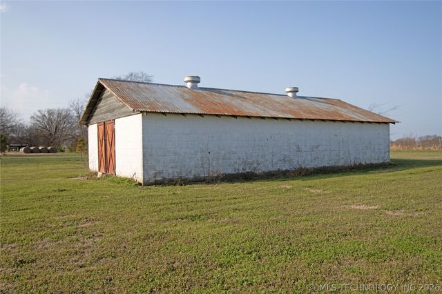 25437 E 690 Road, Wagoner, OK 74467