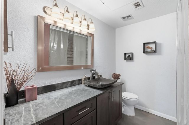 2700 Revere Street 121, Houston, TX 77098