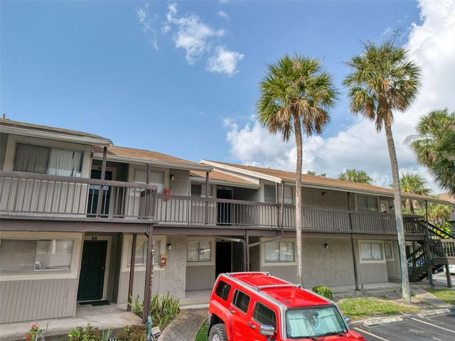 6334 NEWTOWN CIRCLE 34B4, Tampa, FL 33615