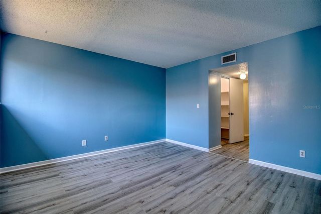 6334 NEWTOWN CIRCLE 34B4, Tampa, FL 33615