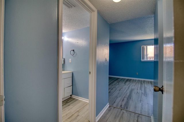 6334 NEWTOWN CIRCLE 34B4, Tampa, FL 33615