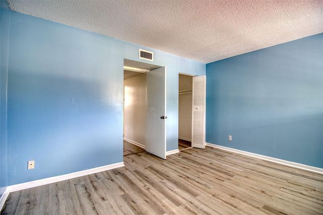 6334 NEWTOWN CIRCLE 34B4, Tampa, FL 33615