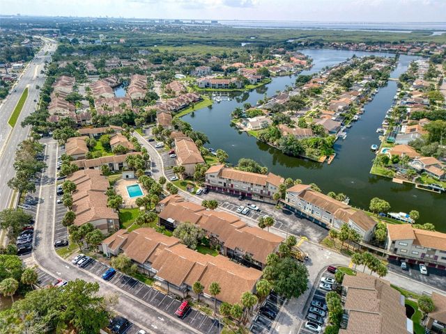 6334 NEWTOWN CIRCLE 34B4, Tampa, FL 33615