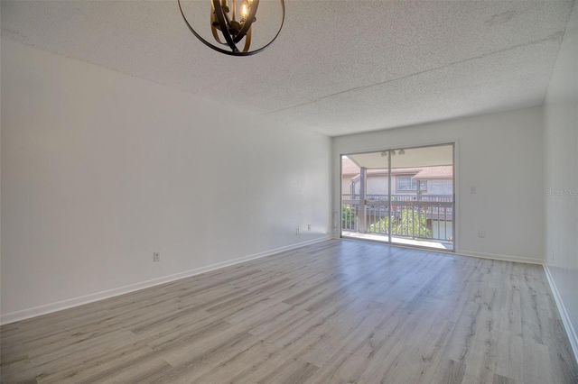 6334 NEWTOWN CIRCLE 34B4, Tampa, FL 33615