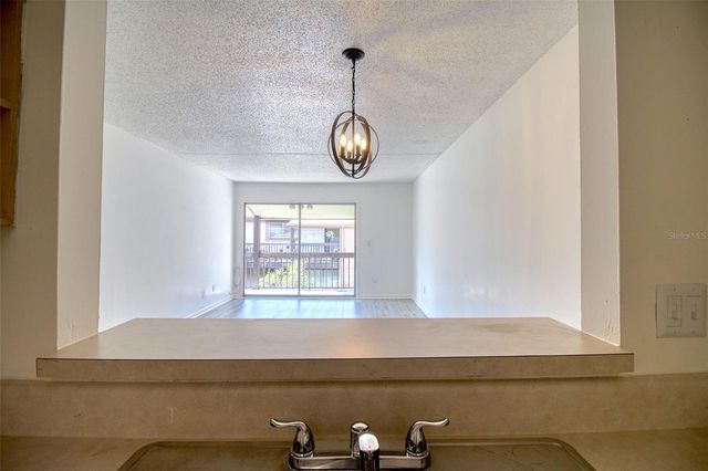 6334 NEWTOWN CIRCLE 34B4, Tampa, FL 33615