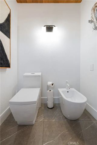 228 W Kavenish Drive West, Rancho Mirage, CA 92270