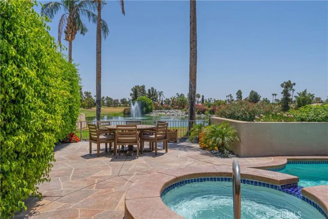 228 W Kavenish Drive West, Rancho Mirage, CA 92270