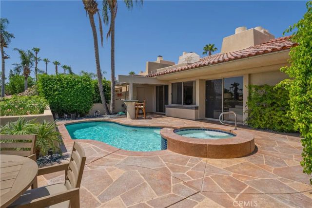 228 W Kavenish Drive West, Rancho Mirage, CA 92270