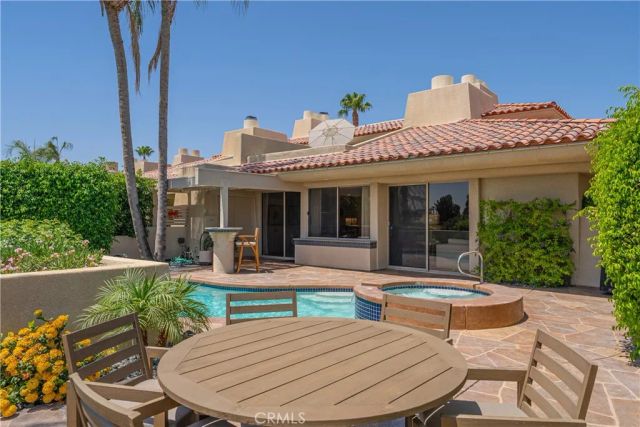 228 W Kavenish Drive West, Rancho Mirage, CA 92270