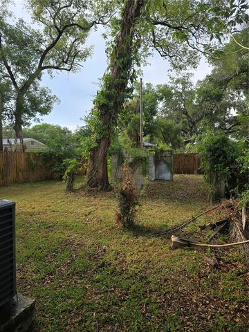 319 W WEST STREET, Tampa, FL 33602