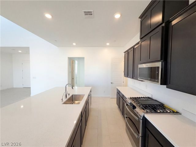 108 Camila Village Avenue, Henderson, NV 89011