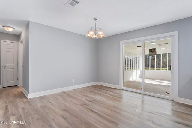 3504 Beachview Drive, Ocean Springs, MS 39564