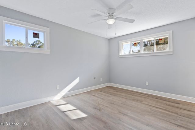 3504 Beachview Drive, Ocean Springs, MS 39564