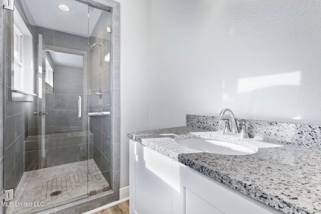 3504 Beachview Drive, Ocean Springs, MS 39564