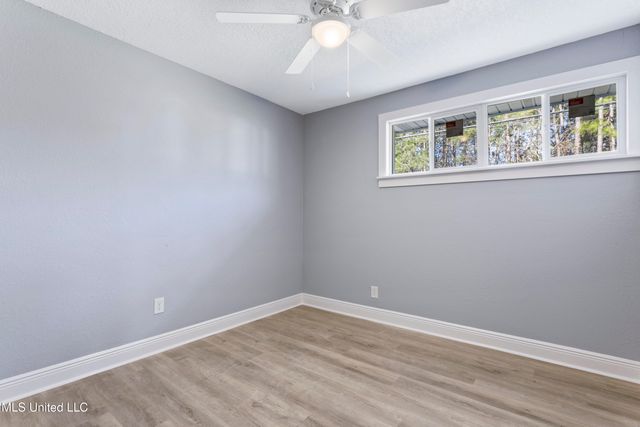 3504 Beachview Drive, Ocean Springs, MS 39564