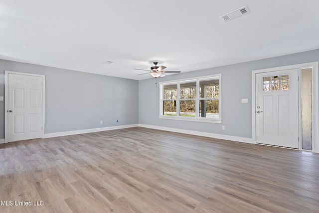 3504 Beachview Drive, Ocean Springs, MS 39564