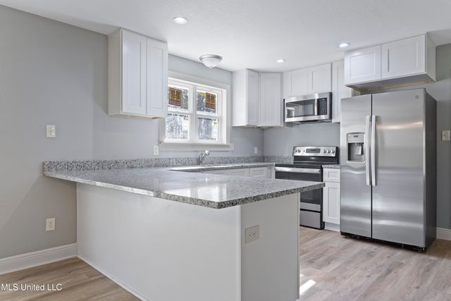 3504 Beachview Drive, Ocean Springs, MS 39564