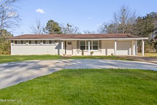 3504 Beachview Drive, Ocean Springs, MS 39564