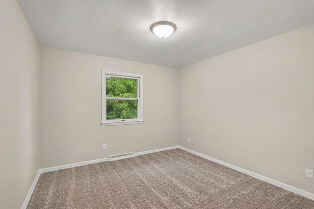 6083 Woodlea Drive, Kalamazoo, MI 49048