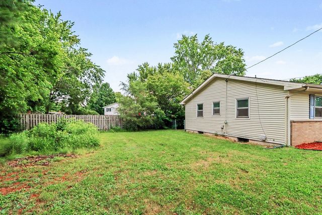 6083 Woodlea Drive, Kalamazoo, MI 49048